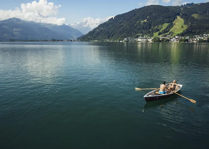 AlpenParks Hotel&Apartment Central Zell am See